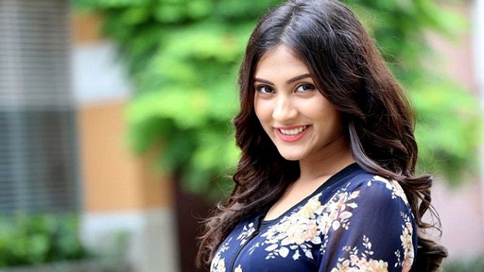 মেহজাবীনের ৯টি ছবি পোস্ট করে রাজীব লিখলেন, ‘আমার হৃদয়টা এখানে’