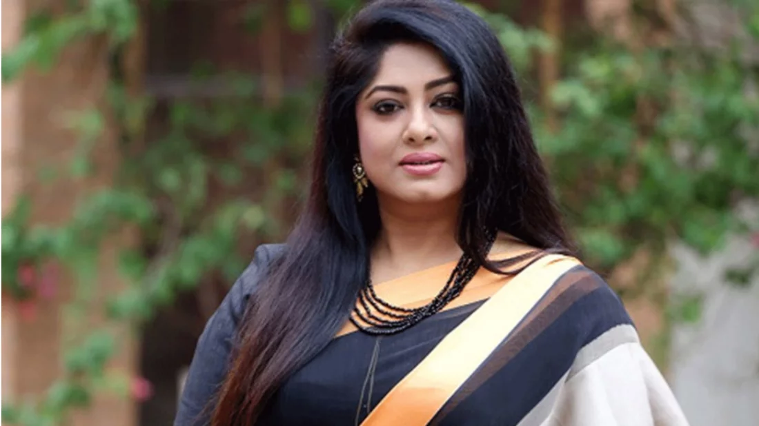 সানীকে মিথ্যা প্রমাণ করে শুটিংয়ে ফিরলেন মৌসুমী
