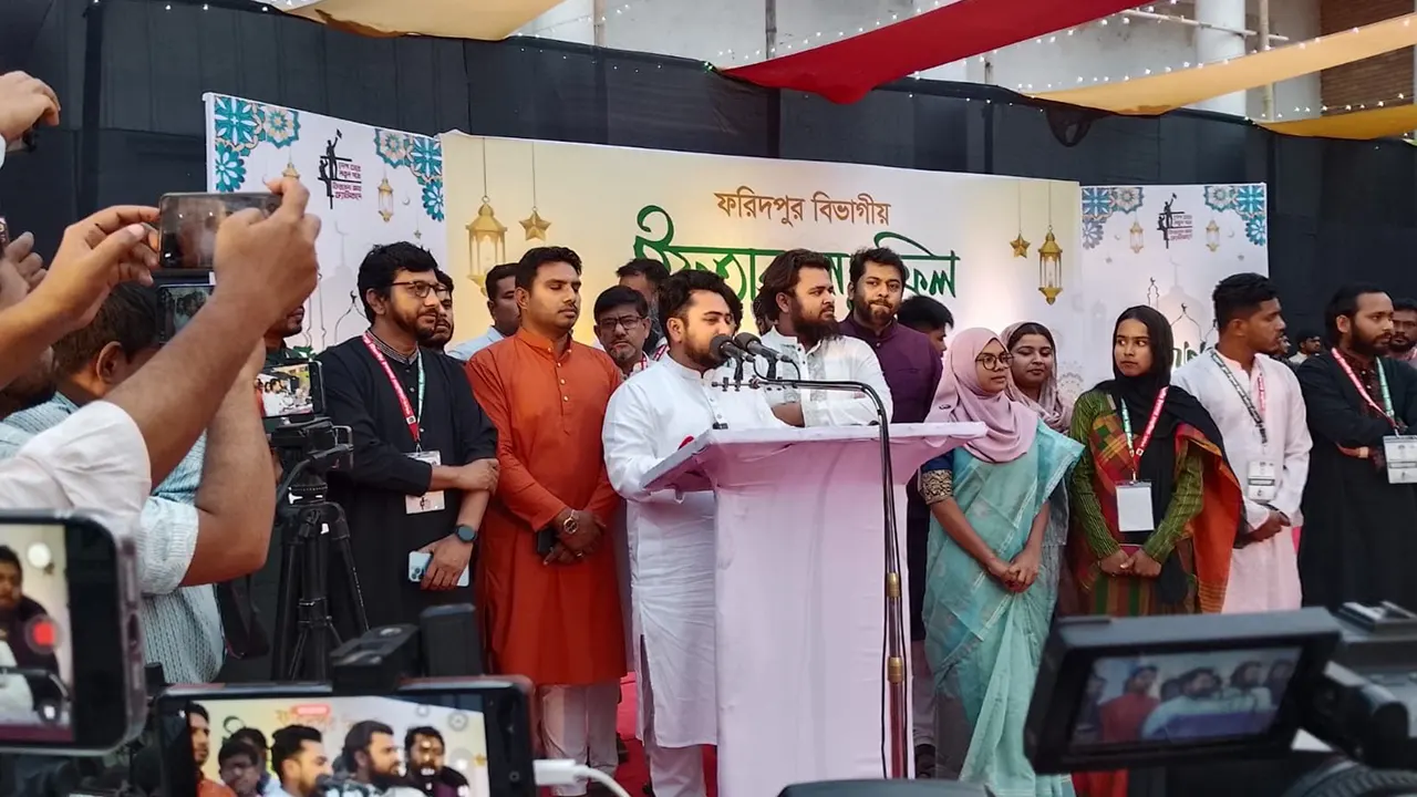 9632584