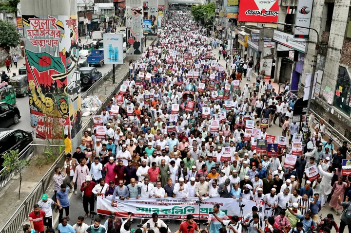 সংসদ অভিমুখে যাচ্ছেন ১১ দলীয় ঐক্যের নেতাকর্মীরা 2 9685421