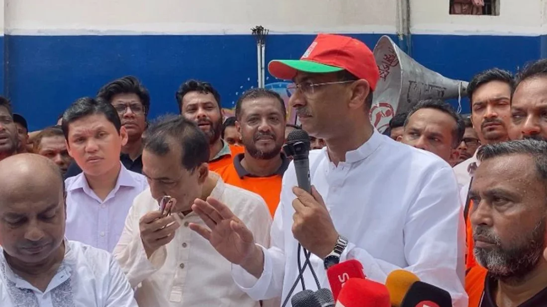 ‘ফটোসেশনের রাজনীতি করি না’, বিরোধীদের সমালোচনার জবাব পানিসম্পদমন্ত্রীর 3 ‘ফটোসেশনের রাজনীতি করি না’, বিরোধীদের সমালোচনার জবাব পানিসম্পদমন্ত্রীর
