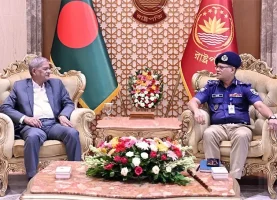 পুলিশ বাহিনীকে পেশাদারিত্বের সঙ্গে কাজ করার আহ্বান প্রেসিডেন্টের