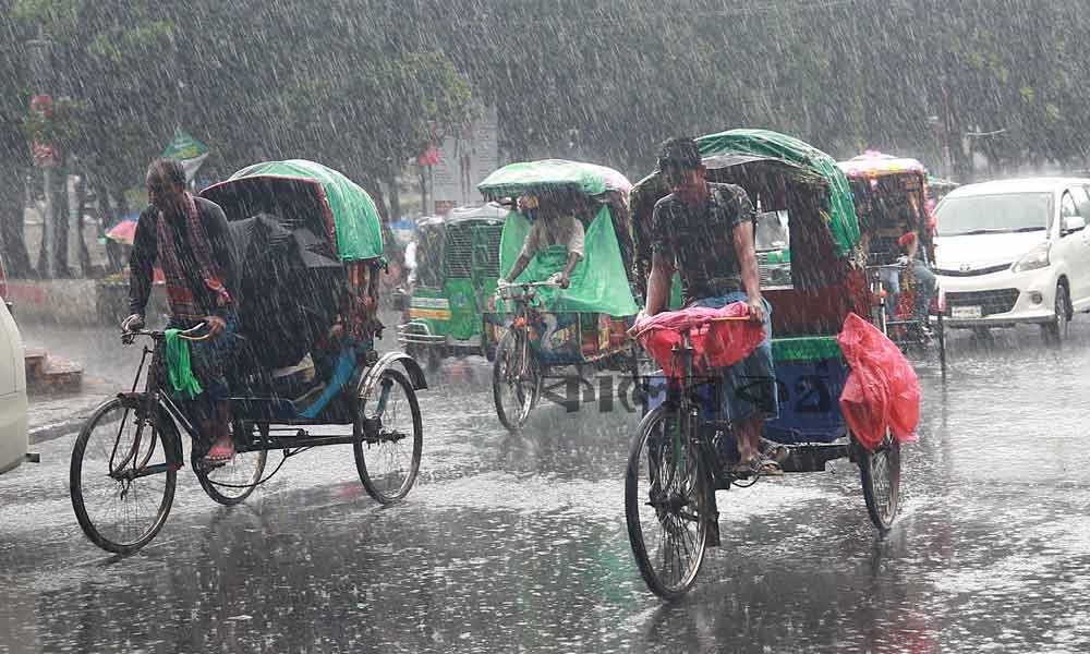 ঢাকায় বজ্রবৃষ্টির শঙ্কা
