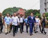 অনুষ্ঠানে যোগ দিতে হেঁটে হেঁটে সচিবালয় থেকে ওসমানীতে প্রধানমন্ত্রী 8 অনুষ্ঠানে যোগ দিতে হেঁটে হেঁটে সচিবালয় থেকে ওসমানীতে প্রধানমন্ত্রী