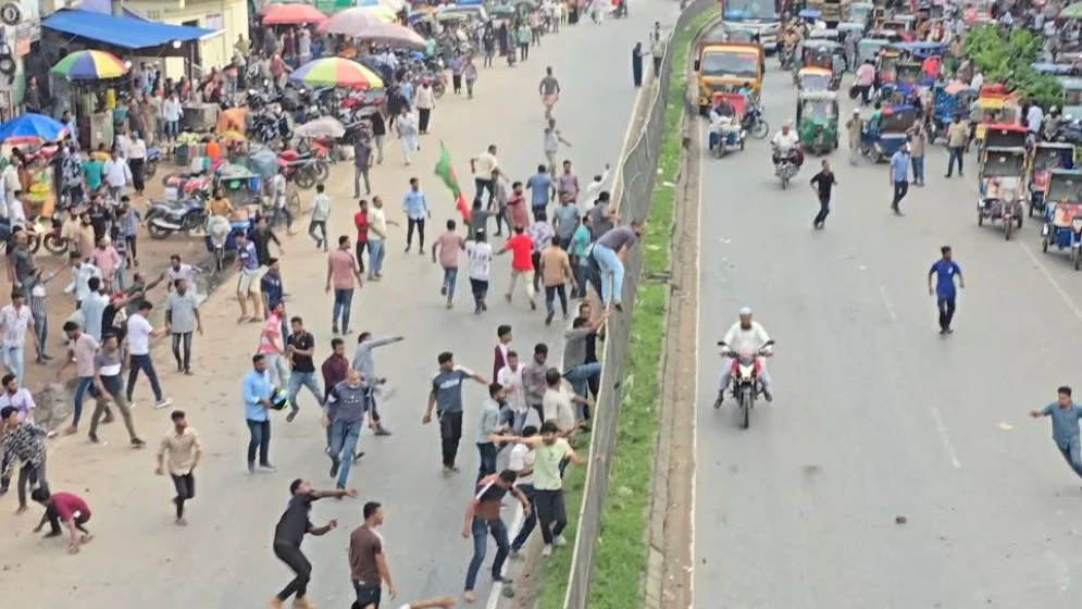 দাগনভূঞায় বিএনপির দুগ্রুপের ধাওয়া-পালটাধাওয়া, আহত ১০