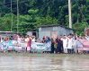 তেঁতুলিয়ার তীরে বাঁধ ও সেতুর দাবিতে ৪ কিলোমিটার মানববন্ধন 7 96588520