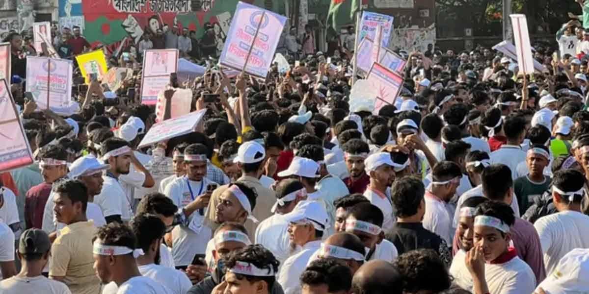নোয়াখালী বিভাগের দাবিতে শাহবাগে বিক্ষোভ 3 96665201