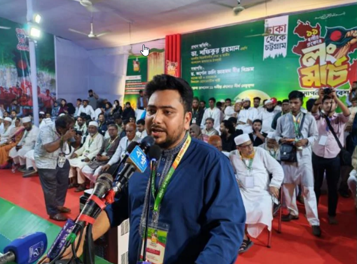 স্বৈরাচার ফেরার পথ আপনারাই তৈরি করছেন: নাহিদ ইসলাম 12 9666598520