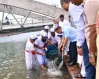 বিএনপির প্রতিষ্ঠাবার্ষিকীতে জিয়া উদ্যানের জলাশয়ে মৎস্য পোনা অবমুক্ত করলেন প্রধানমন্ত্রী