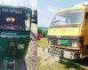অটোরিকশা থেকে নেমে ভাড়া দিচ্ছিলেন যাত্রী, কাভার্ড ভ্যানচাপায় গেল প্রাণ
