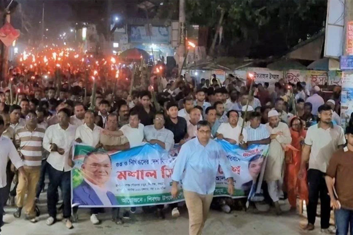 আইনশৃঙ্খলা নিয়ন্ত্রণে যেকোন অভিযানের জন্য প্রস্তুত পুলিশ 2