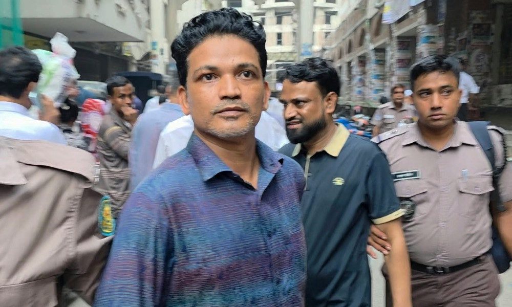 গুলশানে ককটেল বিস্ফোরণ : আরো দুই আসামি ৭ দিনের রিমান্ডে