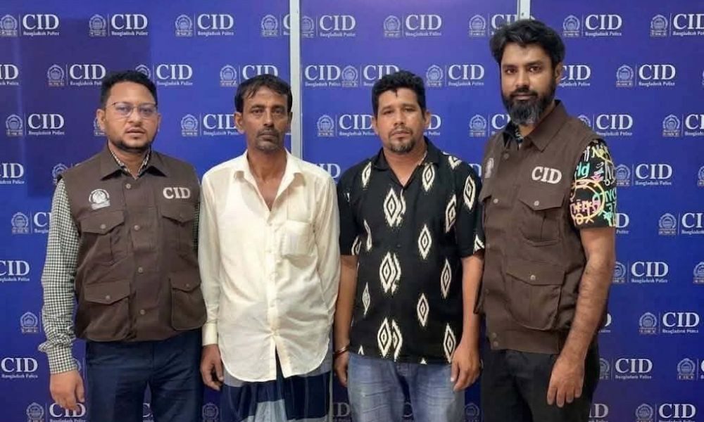 ভূমধ্যসাগরে ট্রলার ডুবে ৮ বাংলাদেশির মৃত্যু : পাচারকারী চক্রের ২ সদস্য গ্রেপ্তার