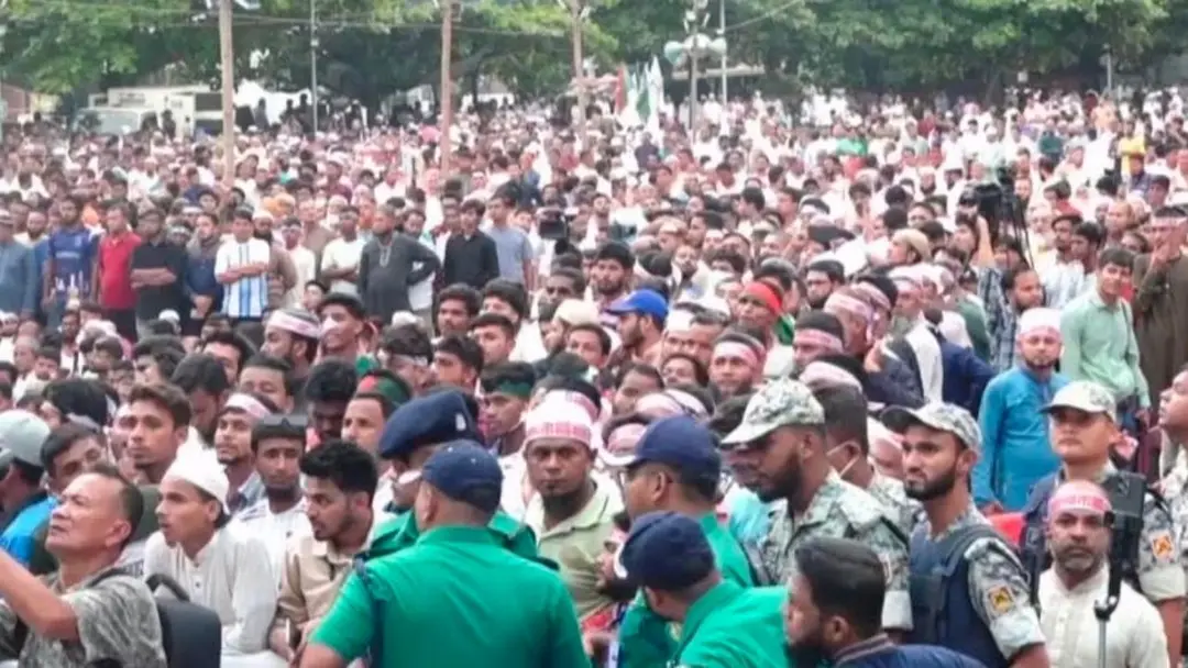 লালদিঘিতে ১১ দলীয় জোটের লংমার্চের সমাবেশ
