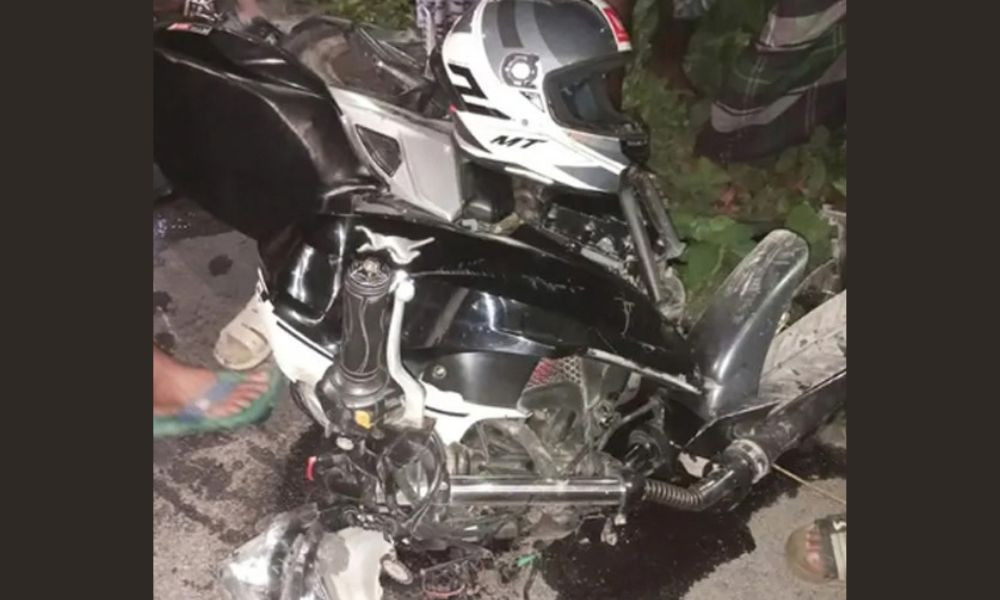 অটোরিকশা-মোটরসাইকেলের সংঘর্ষে তরুণ নিহত