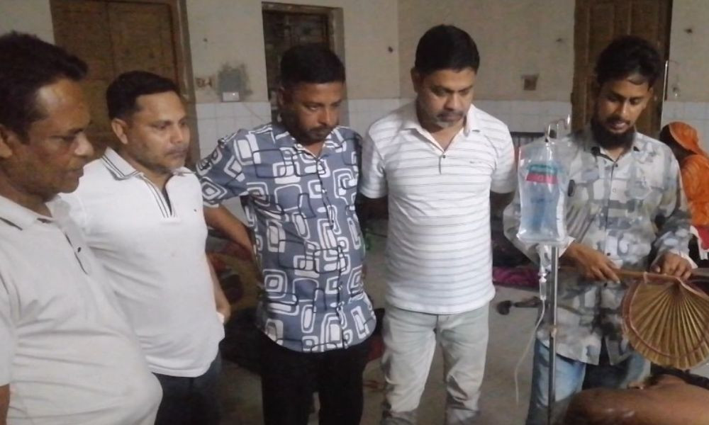 ছাত্রদল নেতার শরীরে ফুটন্ত পানি ঢেলে পালালেন আ. লীগ কর্মী