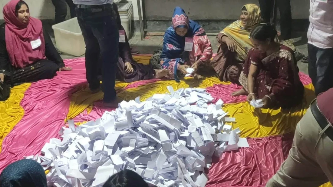 ঠাকুরগাঁওয়ে শান্তিপূর্ণ ভোটগ্রহণ শেষ, গণনা শুরু