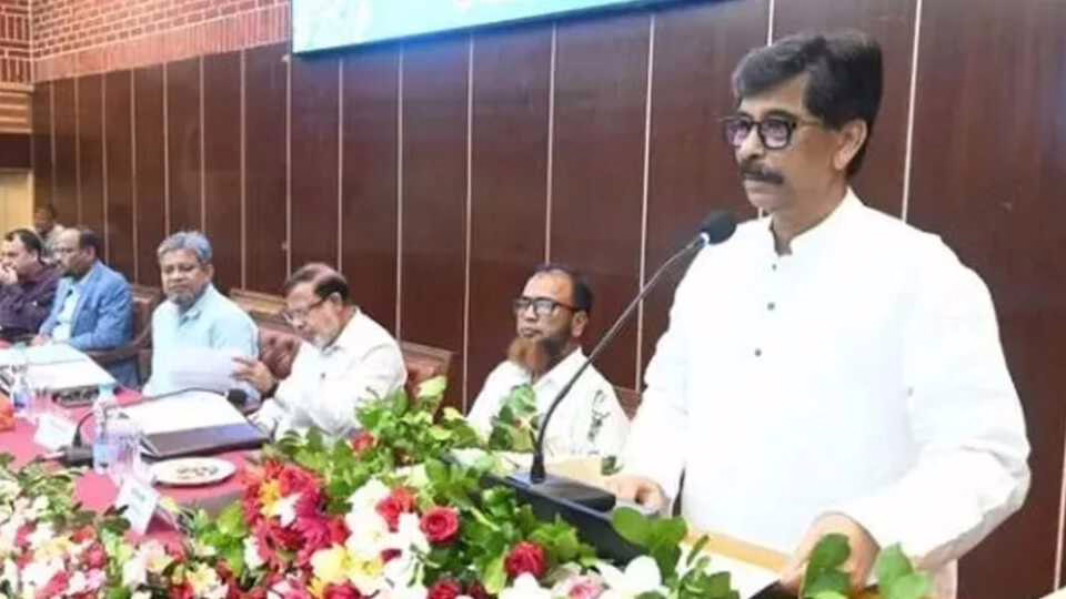 দেশি মাছের উৎপাদন বাড়াতে দীর্ঘমেয়াদি পরিকল্পনা নিয়েছে সরকার