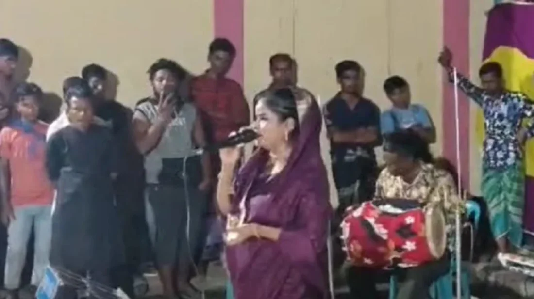 বাউল গানের আসর, অংশ নেন নারী শিল্পীরাও