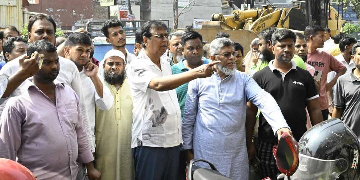 মামলা ও মালামাল ক্রোক ডিএসসিসি প্রশাসক
