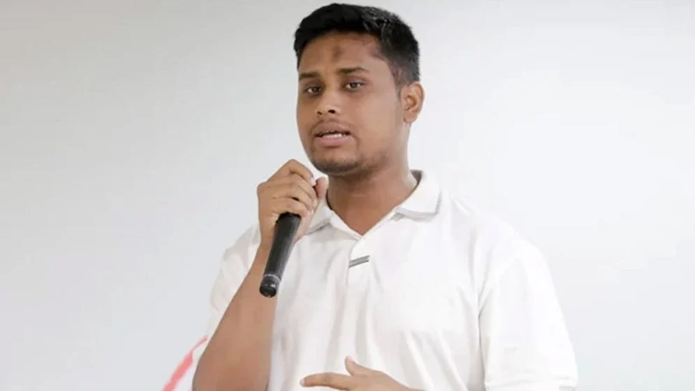 হাসনাত আবদুল্লাহর পোস্ট সালাহউদ্দিন আহমদের ব্যর্থতার বলি হতে হবে ইশরাকদের